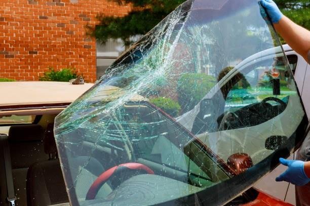 Auto Glass Repair Near Me, Rancho Cucamonga, CA - Comprehensive Repair for Cracks, Chips, and Glass Damage Fontana